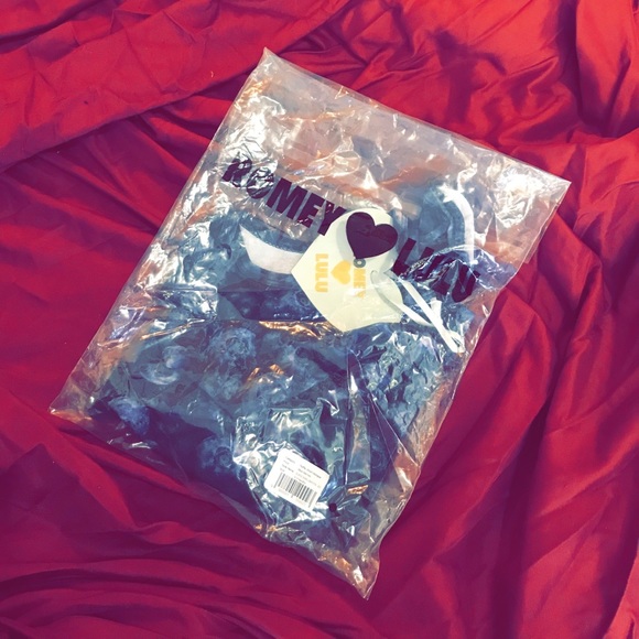 Short sleeve romper. Romey Loves Lulu. NWT. - Picture 3 of 4